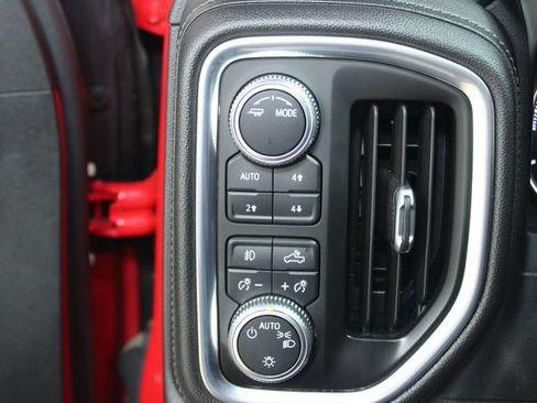 Used 2021 GMC Sierra 1500 Elevation w/ LPO, Elevation Black Package AWD/4WD image 15