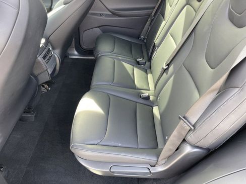 Used 2018 Tesla Model X 100D image 37