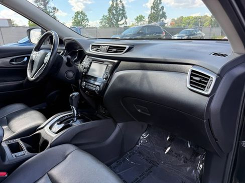 Used 2014 Nissan Rogue SL AWD/4WD image 19