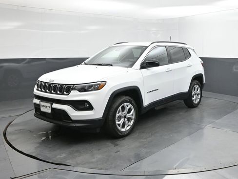 New 2026 Jeep Compass Latitude image 34
