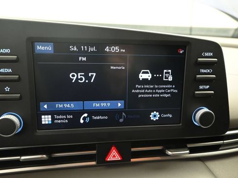 Used 2023 Hyundai Elantra SEL FWD image 14