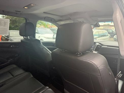 Used 2018 Chevrolet Suburban LT AWD/4WD image 30