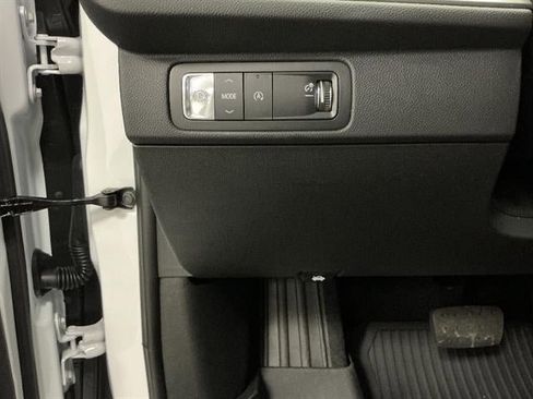 New 2026 Chevrolet Traverse LT w/ LPO, Floor Liner Package FWD image 11