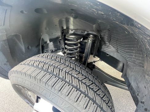 Used 2014 RAM 3500 Tradesman image 19