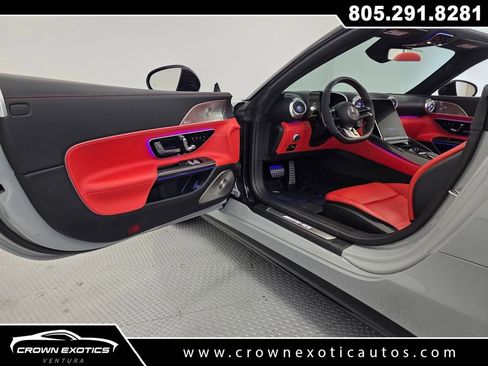 Used 2022 Mercedes-Benz SL 63 AMG 4MATIC w/ AMG Aerodynamic Package image 29