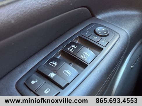 Used 2017 Jeep Grand Cherokee Summit w/ Platinum Series Group image 16