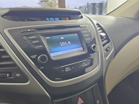 Used 2016 Hyundai Elantra SE w/ Option Group 02 image 27