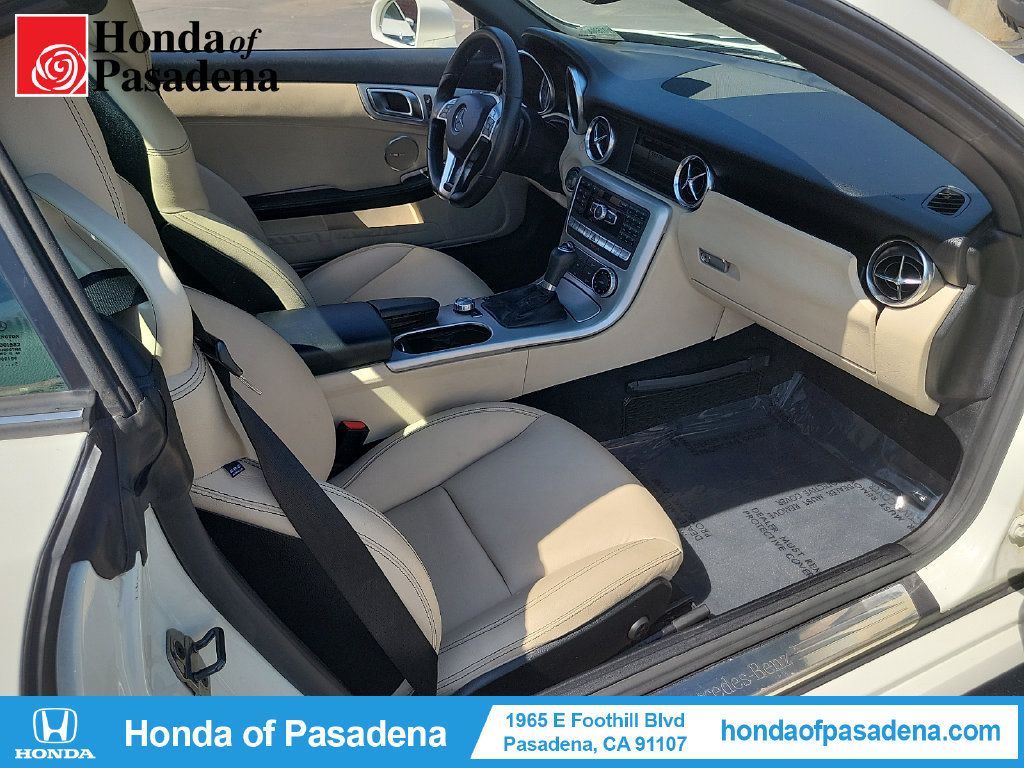 Used 2013 Mercedes-Benz SLK 250 image 23