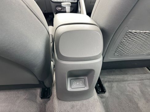 Used 2025 Hyundai Elantra SEL FWD image 22