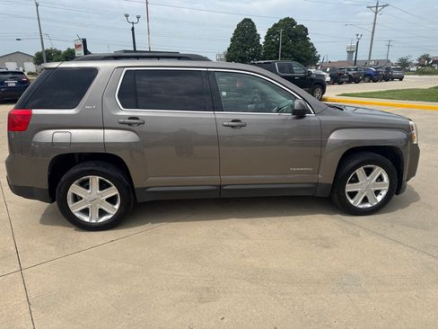 Used 2011 GMC Terrain SLT AWD/4WD image 6