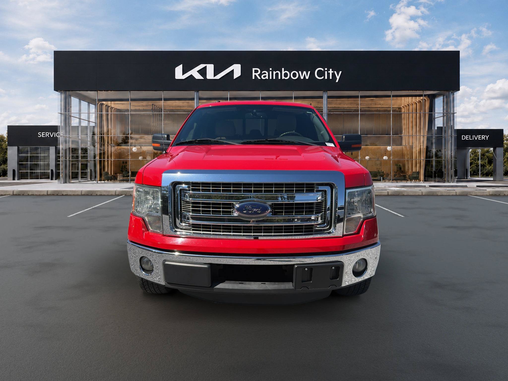 Used 2013 Ford F150 XLT w/ Luxury Equipment Group RWD image 2