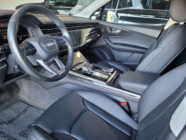 Used 2023 Audi Q7 3.0T Prestige w/ Prestige Package AWD/4WD image 10
