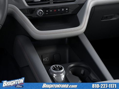 Used 2026 Ford Explorer Active AWD/4WD image 13