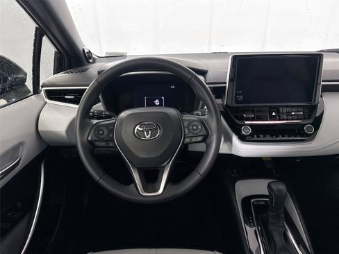 Used 2025 Toyota Corolla XSE FWD image 31