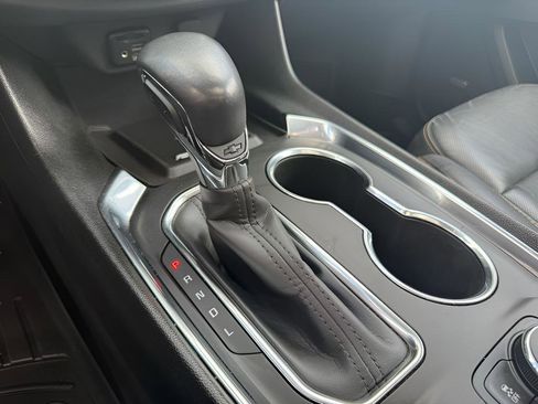 Used 2021 Chevrolet Traverse Premier w/ Redline Edition image 22