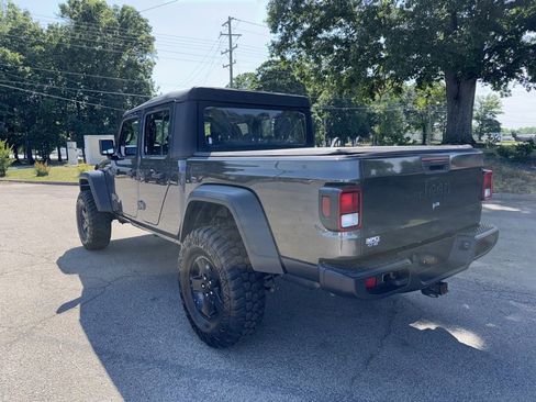 Used 2020 Jeep Gladiator Sport w/ Trailer Tow Package AWD/4WD image 3