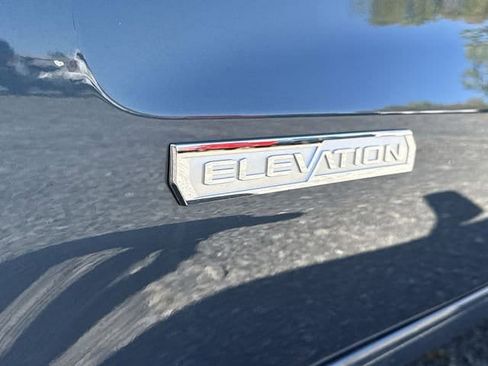 New 2026 GMC Sierra 1500 Elevation image 32