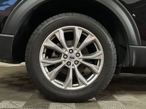 Used 2023 Ford Explorer XLT w/ Equipment Group 202A image 10