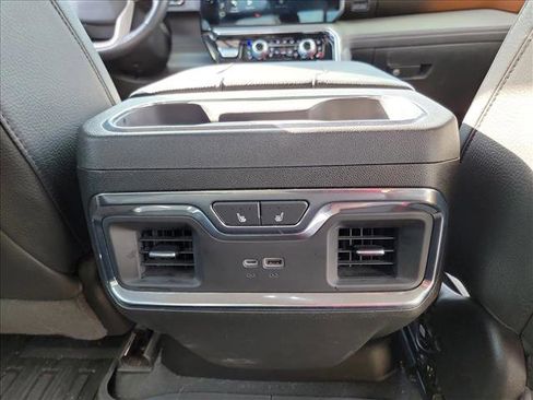 Used 2024 GMC Sierra 1500 Denali AWD/4WD image 18
