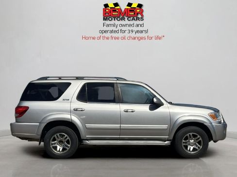 Used 2005 Toyota Sequoia SR5 image 6