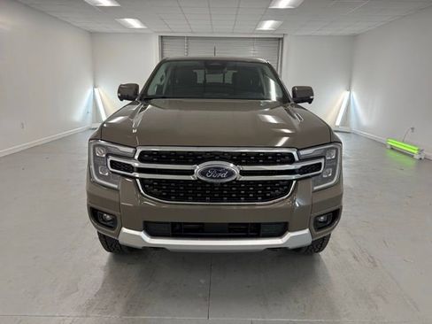 New 2025 Ford Ranger Lariat w/ FX4 Off-Road Package image 2