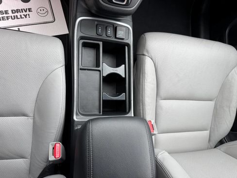 Used 2016 Honda CR-V Touring image 12
