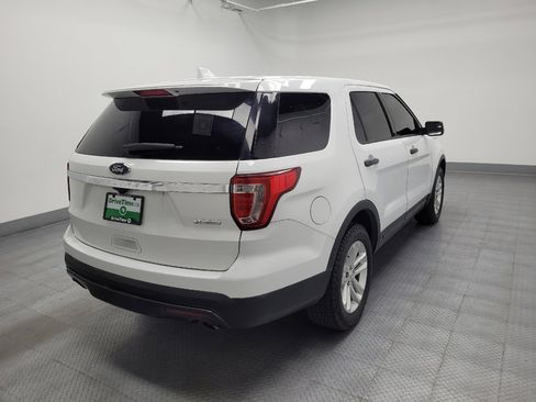 Used 2016 Ford Explorer image 10