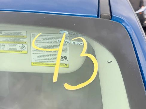 Used 2019 Ford Escape SE image 31