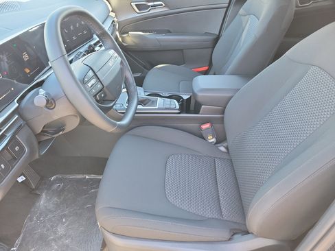 New 2026 Kia Sportage LX w/ LX Convenience Package image 3