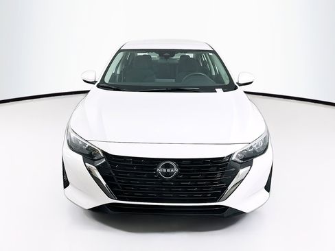 Used 2025 Nissan Sentra S image 2