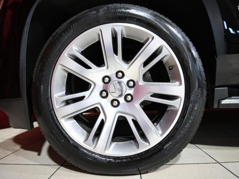 Used 2018 Cadillac Escalade Luxury image 7