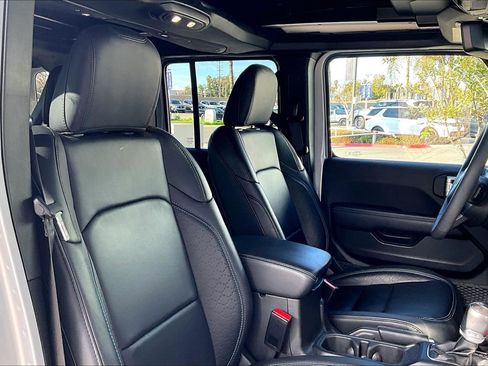 Used 2024 Jeep Wrangler High Altitude image 7