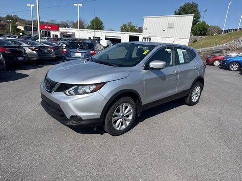 Used 2019 Nissan Rogue Sport S w/ Appearance Package image 4