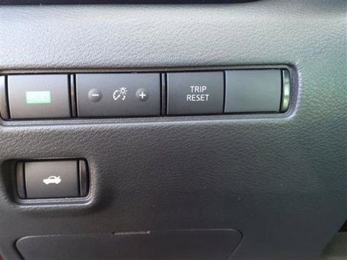 New 2025 Nissan Sentra SV w/ All-Weather Package image 22