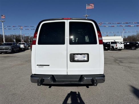 Used 2024 Chevrolet Express 2500 w/ Driver Convenience Package image 4