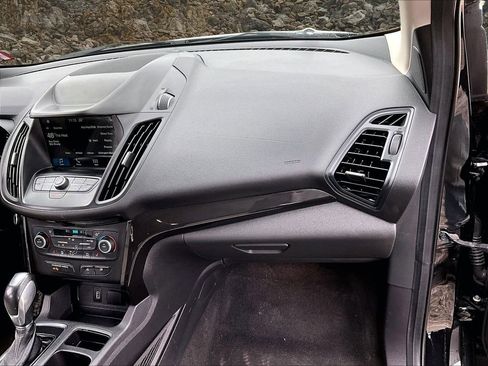 Used 2019 Ford Escape SEL image 15