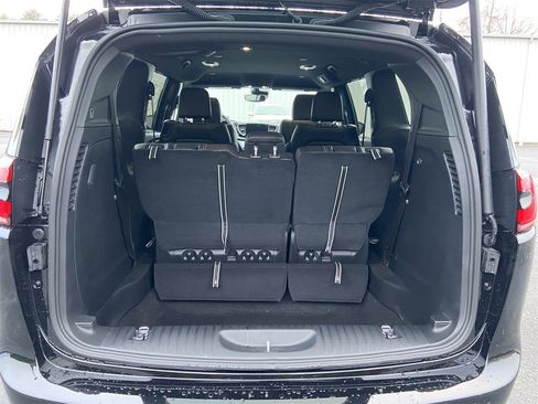 New 2026 Chrysler Pacifica Select image 9