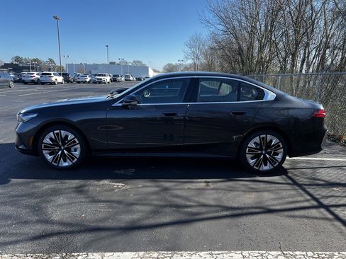 Used 2025 BMW 530i image 6