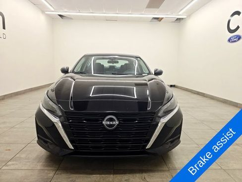 Used 2025 Nissan Altima 2.5 SV FWD image 7