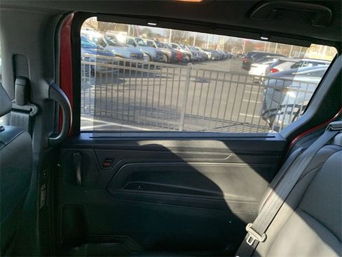 Used 2025 Honda Odyssey Sport-L image 11