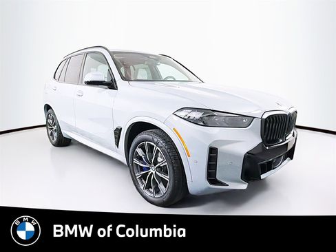 New 2026 BMW X5 xDrive40i w/ M Sport Package image 1