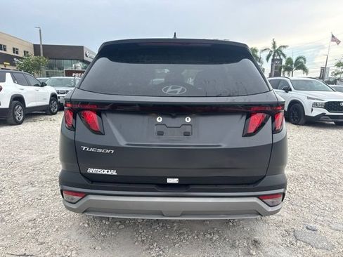 Used 2025 Hyundai Tucson SEL FWD image 7