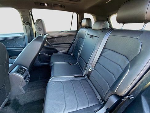 Used 2023 Volkswagen Tiguan SEL R-Line image 20