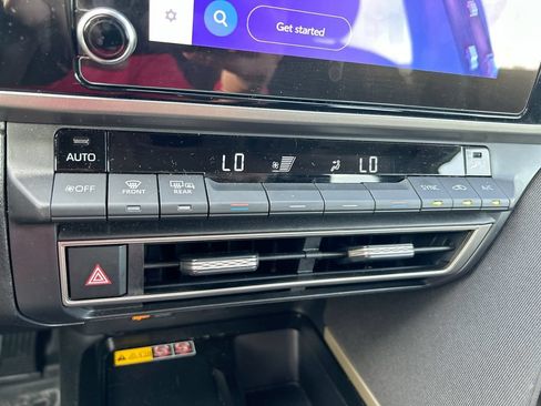 Used 2025 Toyota Camry LE FWD image 25