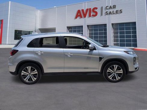 Used 2025 Mitsubishi Outlander Sport SE AWD/4WD image 5