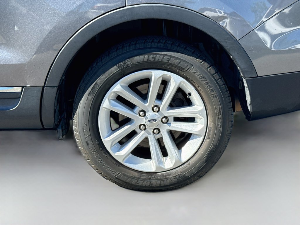 Used 2013 Ford Explorer XLT FWD image 23