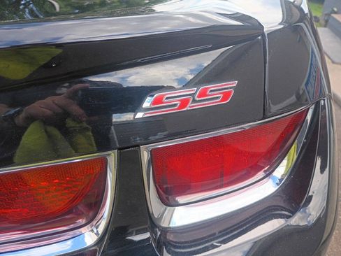 Used 2010 Chevrolet Camaro SS w/ RS Package RWD image 7