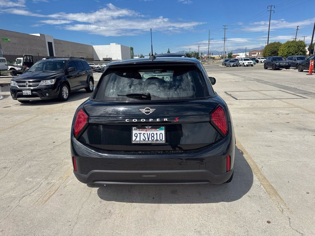 Used 2025 MINI Cooper S FWD image 4
