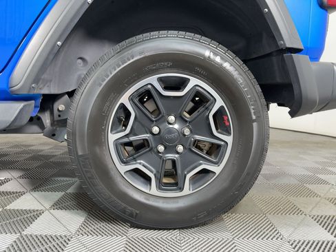 Used 2021 Jeep Wrangler Unlimited Sport image 9