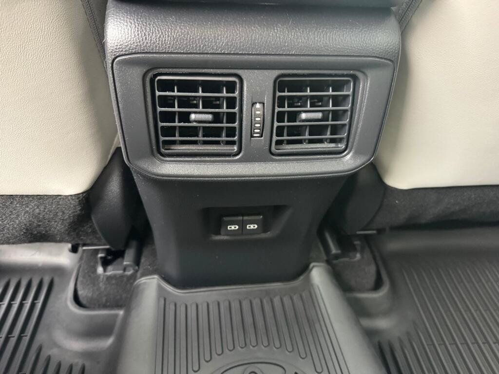 Certified 2025 Toyota RAV4 Limited w/ Advanced Technology Package AWD/4WD image 8